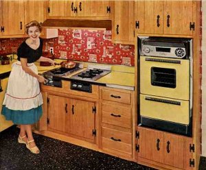 50s-great-wood-cabinets-with-caloric-appliances415