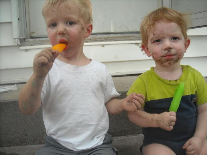 304837_265064590178770_7568135_n