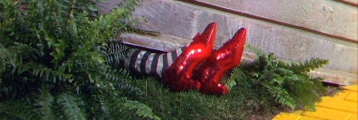 wizard_of_oz_0328_dead_witch